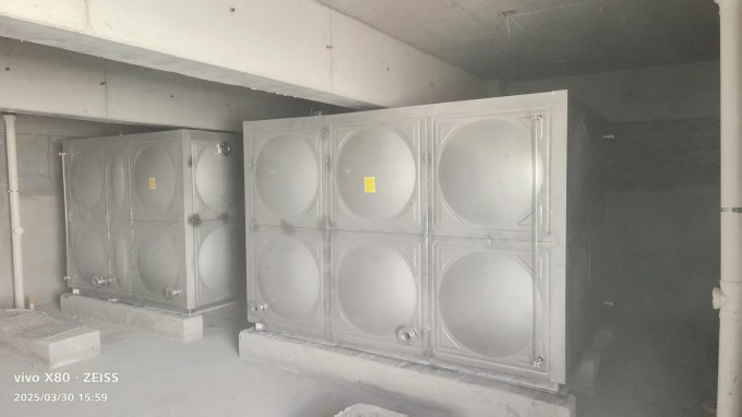 呼和浩特10立方不銹鋼水箱