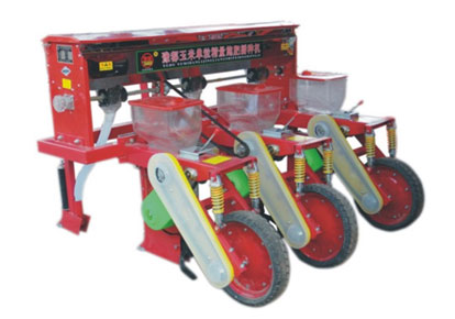 沃土良機(jī) 探索種植施肥機(jī)械的多元價(jià)值與經(jīng)濟(jì)性分析